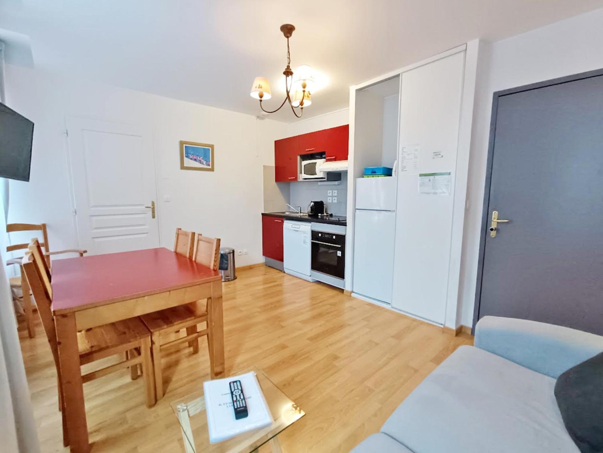 Bagnères-de-LuchonIl Etait Une Fois Luchon, T2, Centre Luchon, Wifi, Casier A Skis, Ascenseur, 4 Personnes公寓 外观 照片